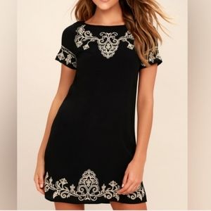 Lulu’s Tale‎ to Tell Beige and Black Embroidered Shift Dress Small
